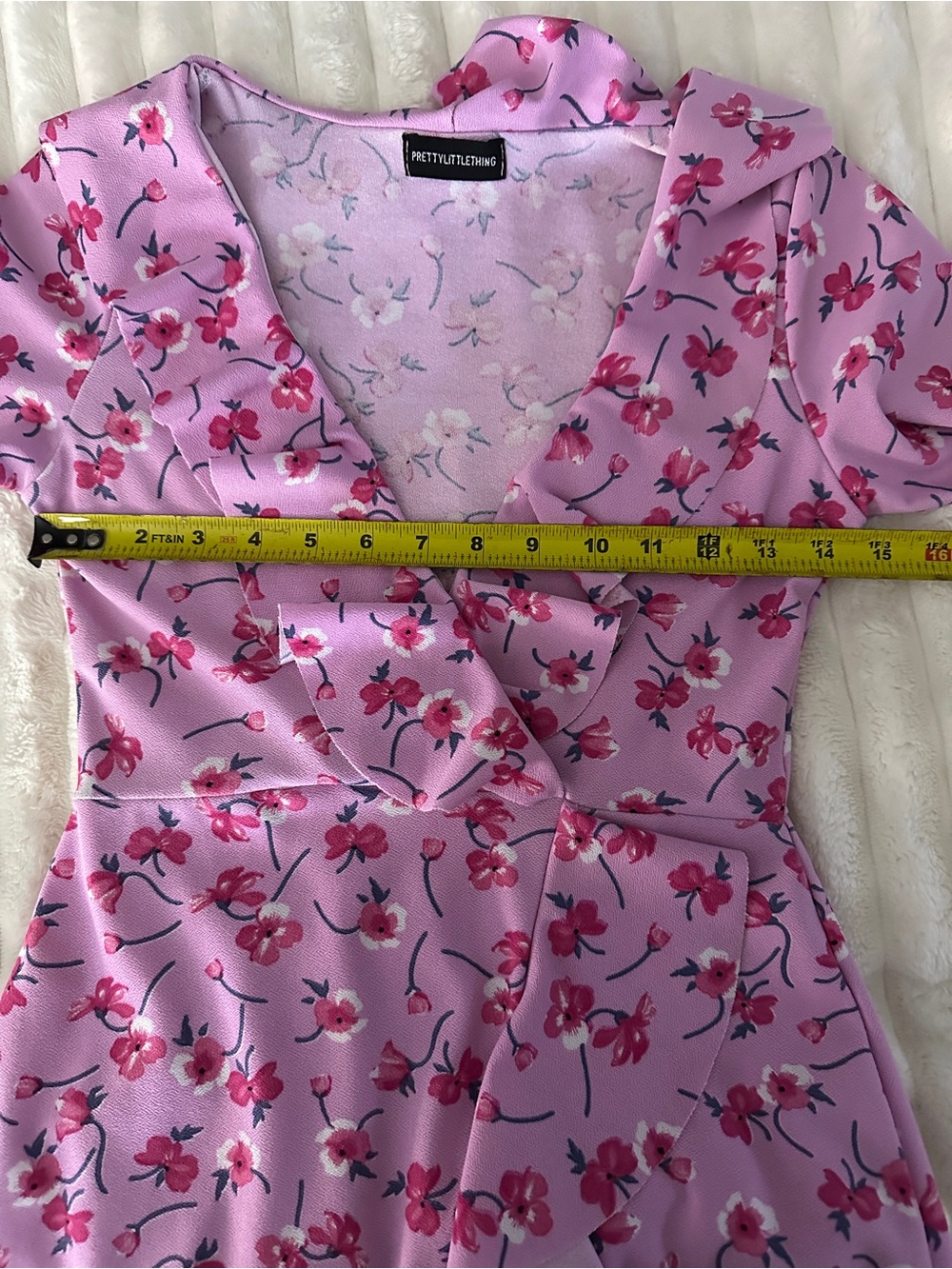 PrettyLittleThing Pink Floral Ruffle Plunge Dress Stretch Women’s Size S - Picture 5 of 6